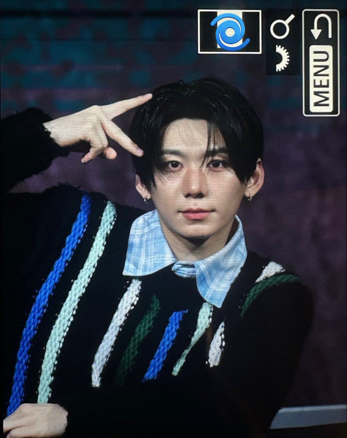 A moment captured by Park Han (AHOF)'s fan