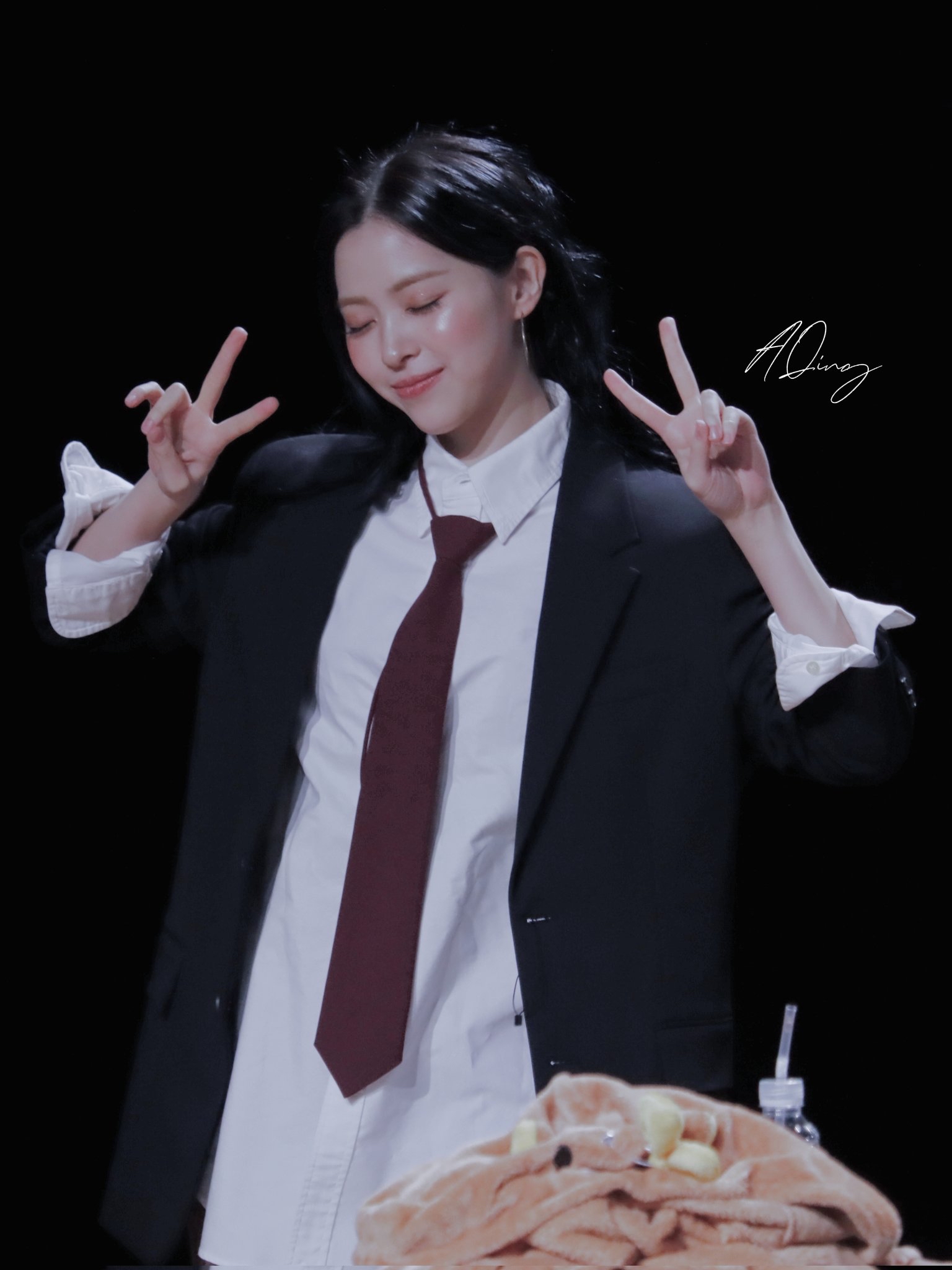 リュジン (ITZY)の舞台裏ショット