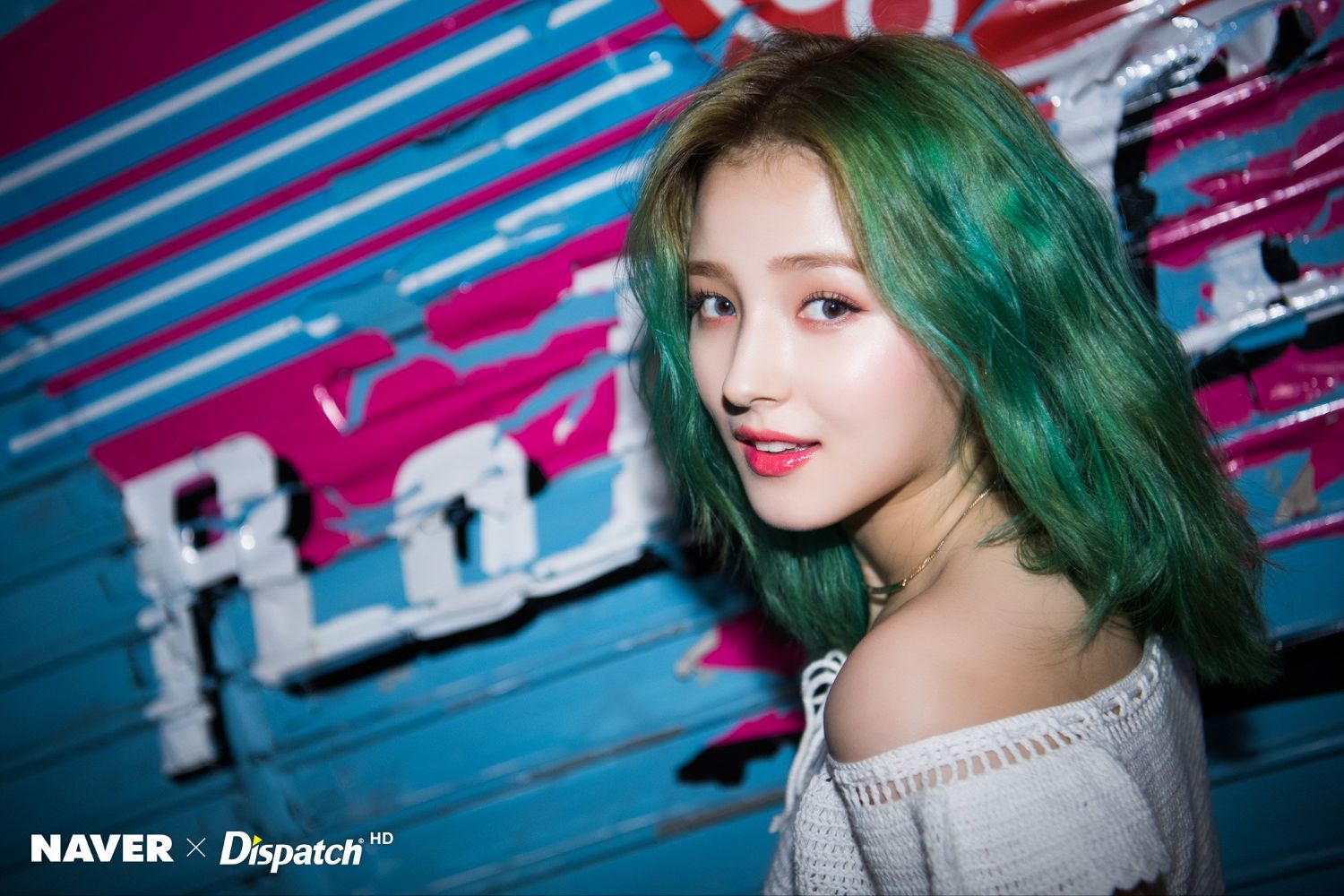 Recent activity shot of MOMOLAND