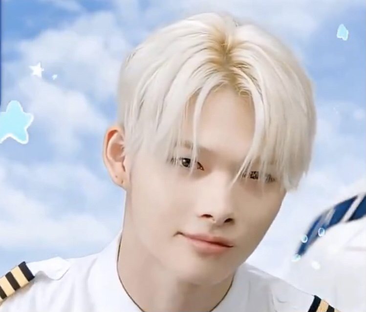 Latest photo of NI-KI (ENHYPEN)