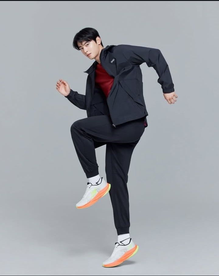 Behind-the-scenes cut of Eunwoo (ASTRO)