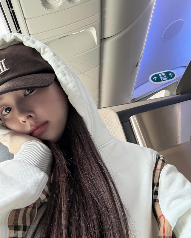 Latest photo of Kang Hyewon