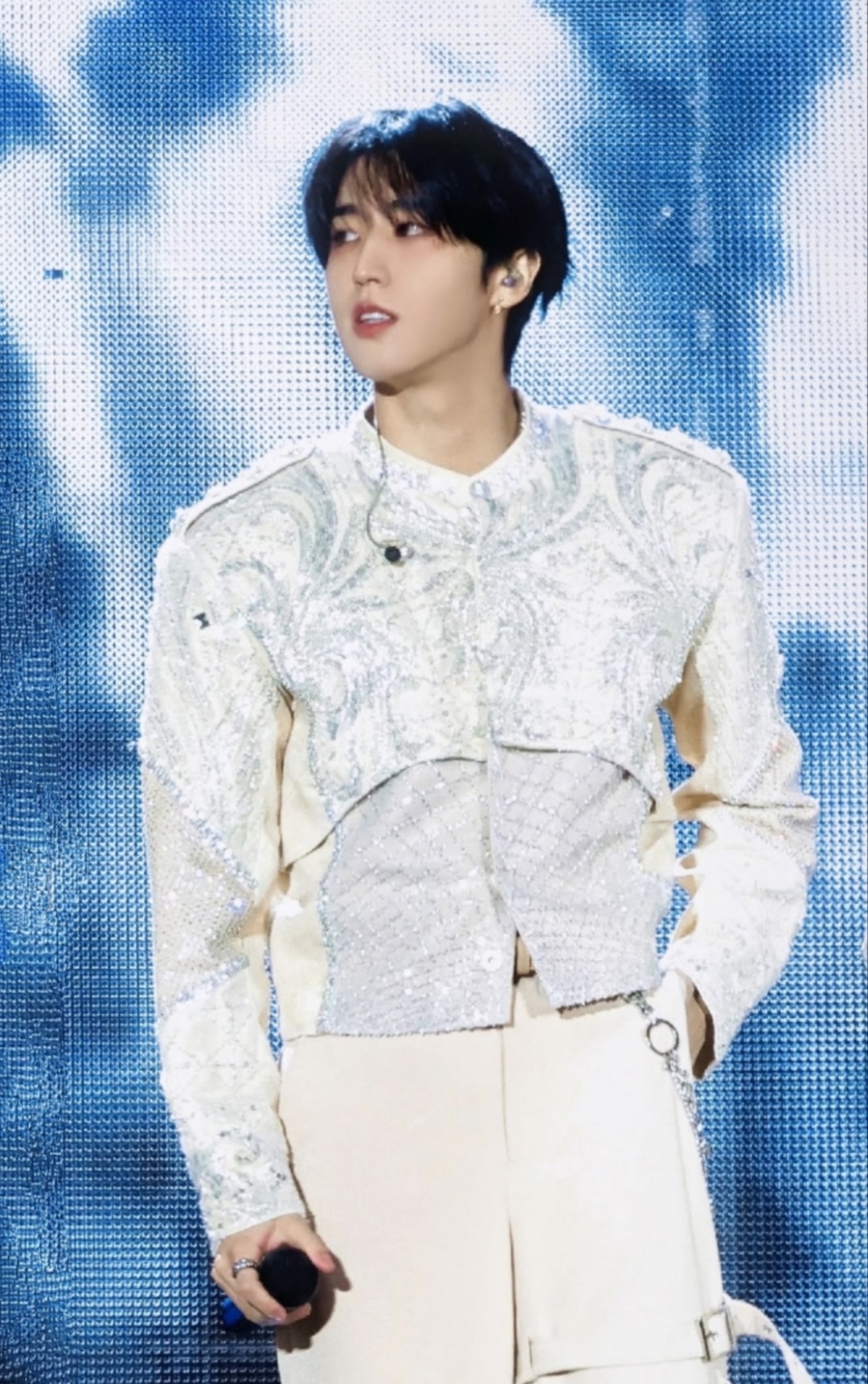 Latest photo of HAN (Stray Kids)