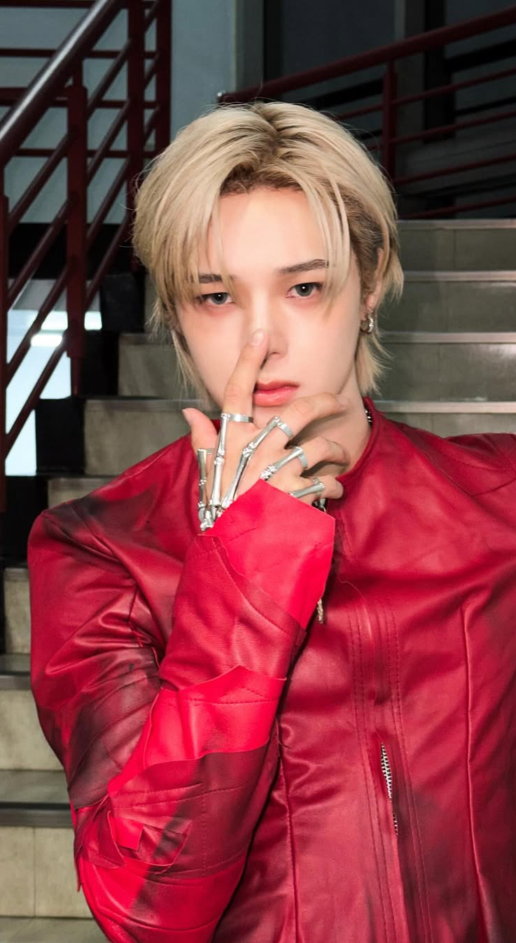 Fan-made special wallpaper for K (&TEAM)