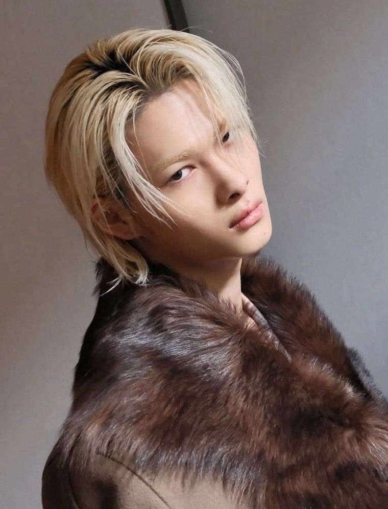 Behind-the-scenes cut of NI-KI (ENHYPEN)