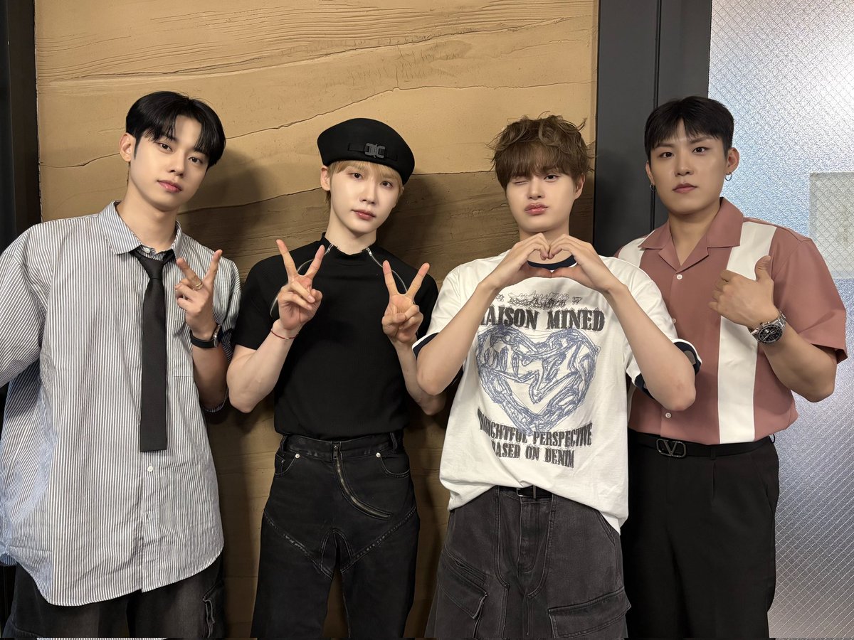 Recent activity shot of AB6IX