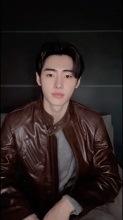 成訓 (ENHYPEN)的最新活動照片