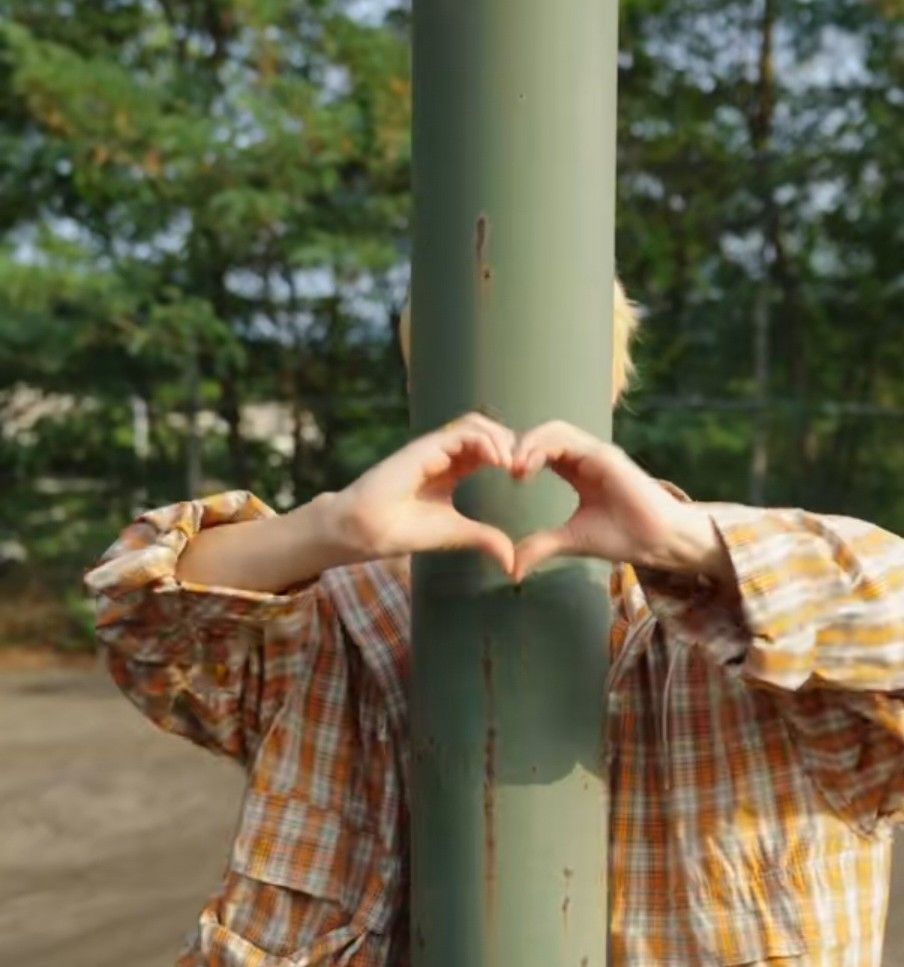 Behind-the-scenes cut of Keiju (KickFlip)