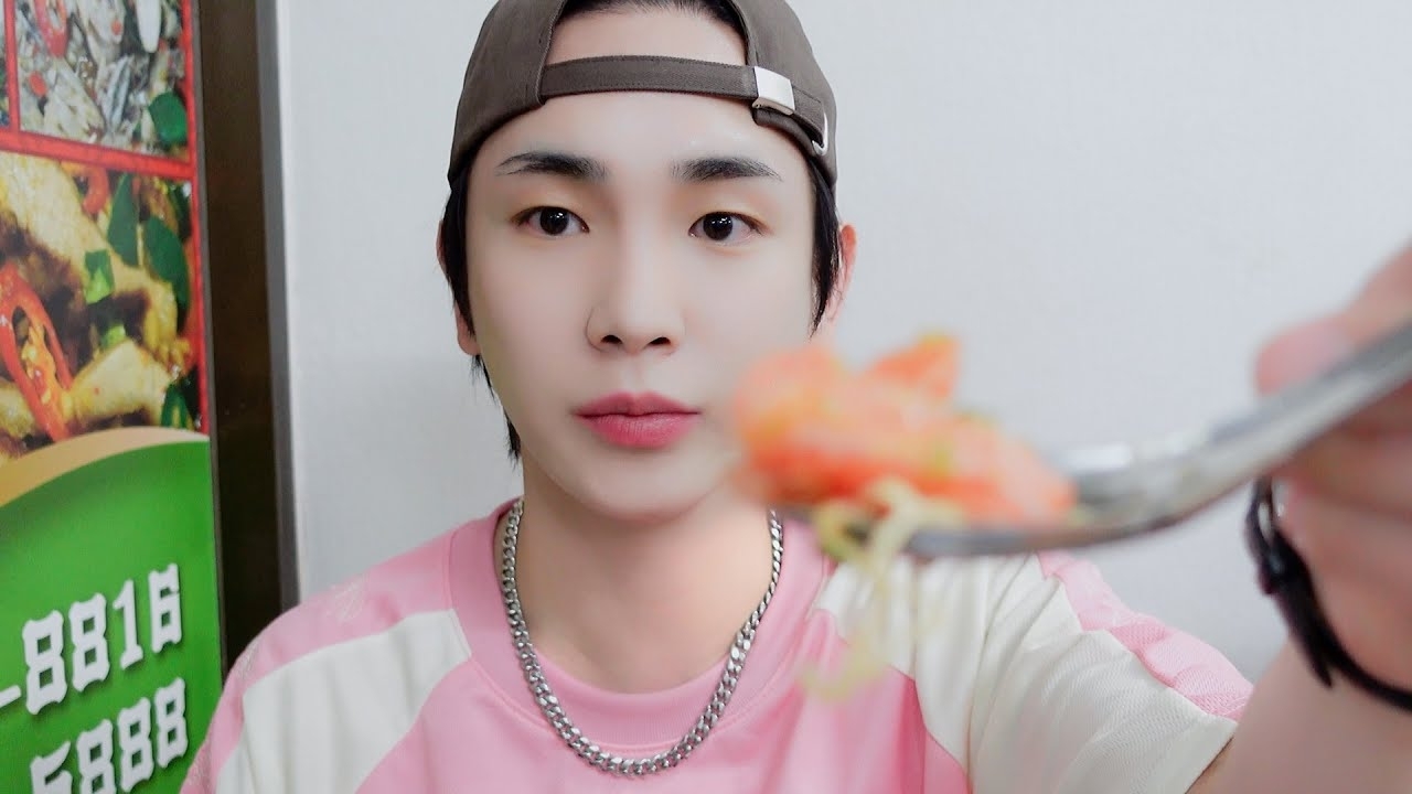 Momen yang diabadikan oleh penggemar Key (SHINee)