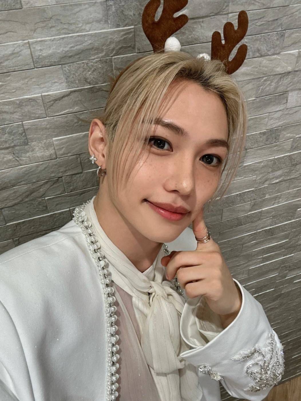 Behind-the-scenes cut of Felix (Stray Kids)