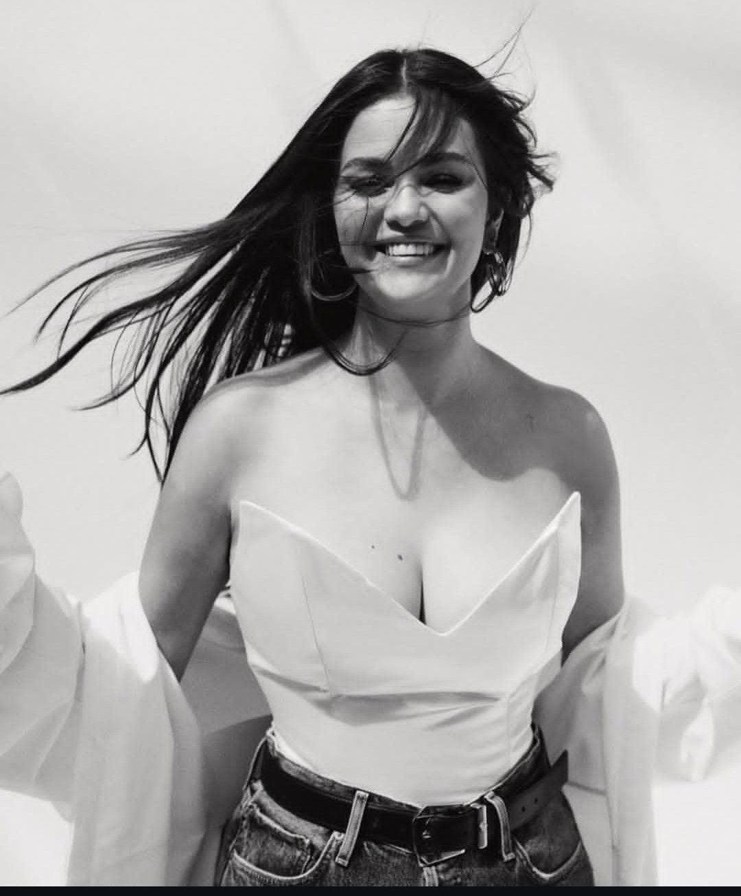 Latest photo of Selena Gomez