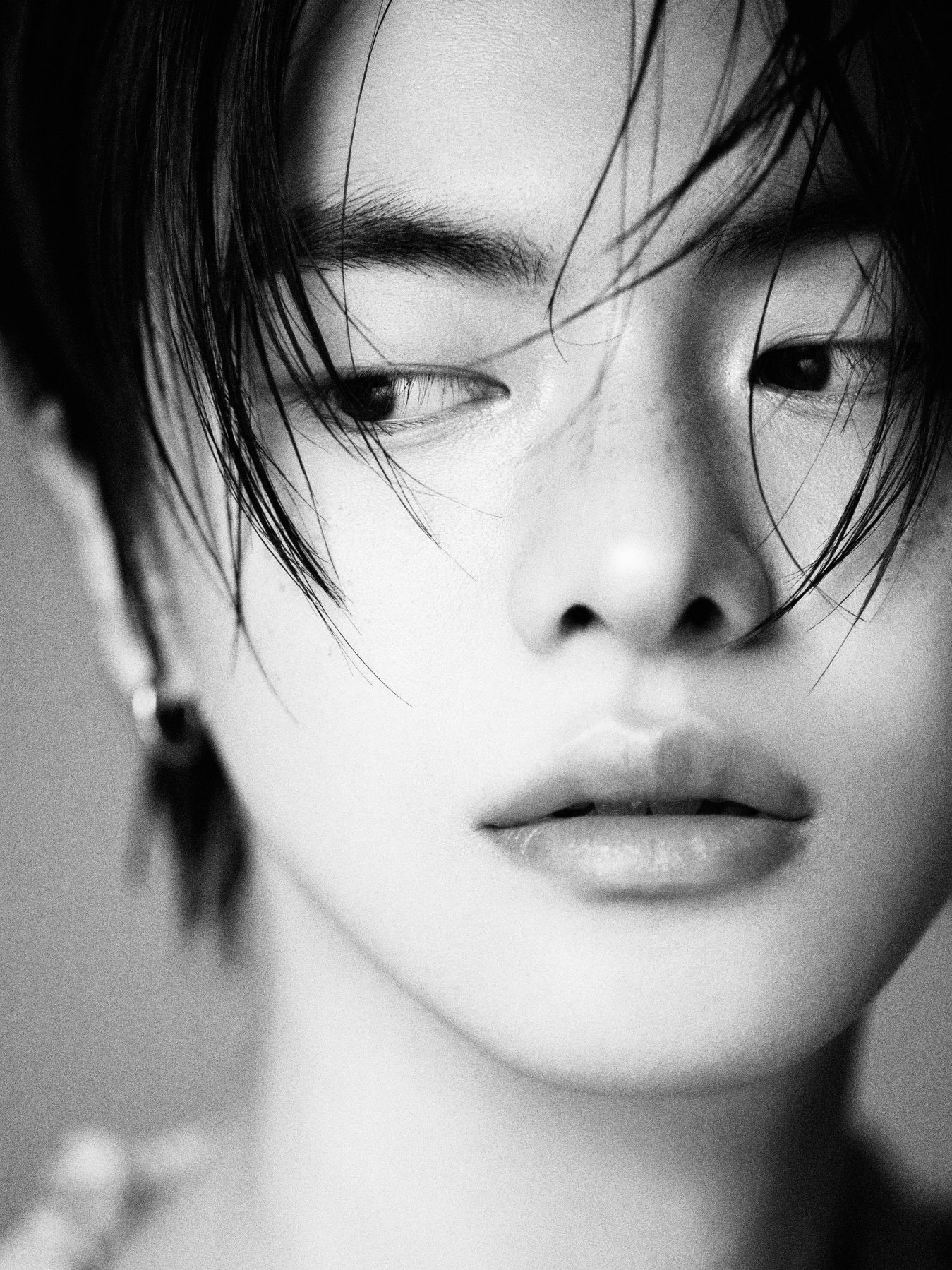 Behind-the-scenes cut of Lee Leo (ALPHA DRIVE ONE)