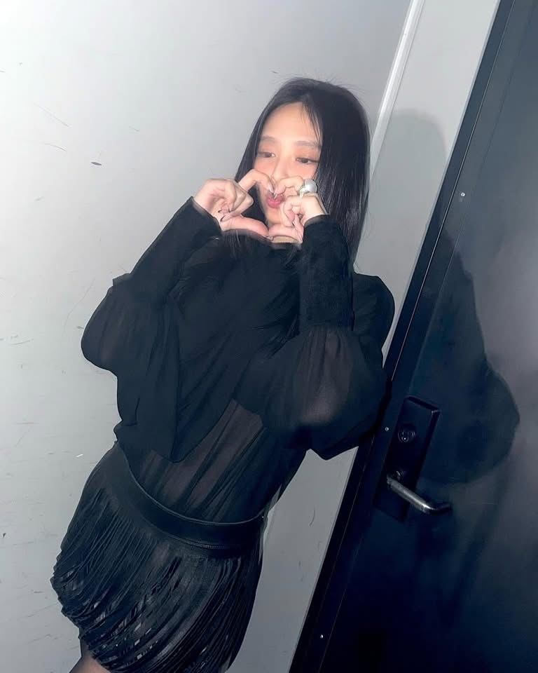 Jennie (BLACKPINK)粉絲拍下的瞬間