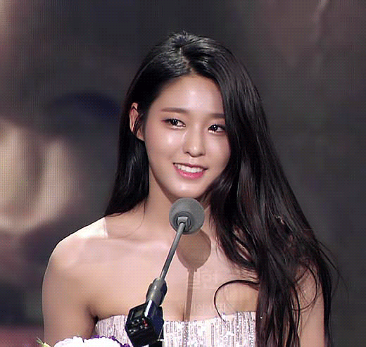 A moment captured by Seolhyun (AOA)'s fan