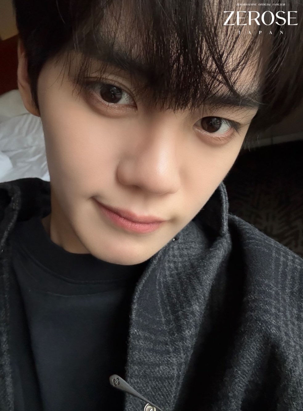 Recent activity shot of Kim Gyuvin (ZEROBASEONE)