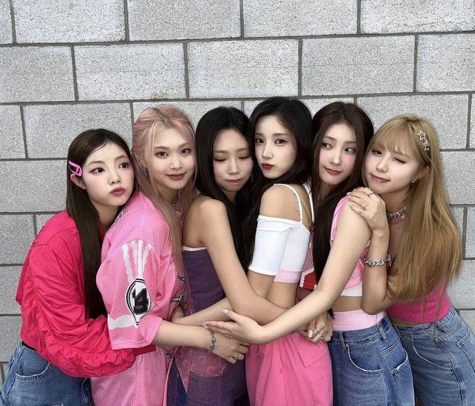 A moment captured by PURPLE K!SS's fan