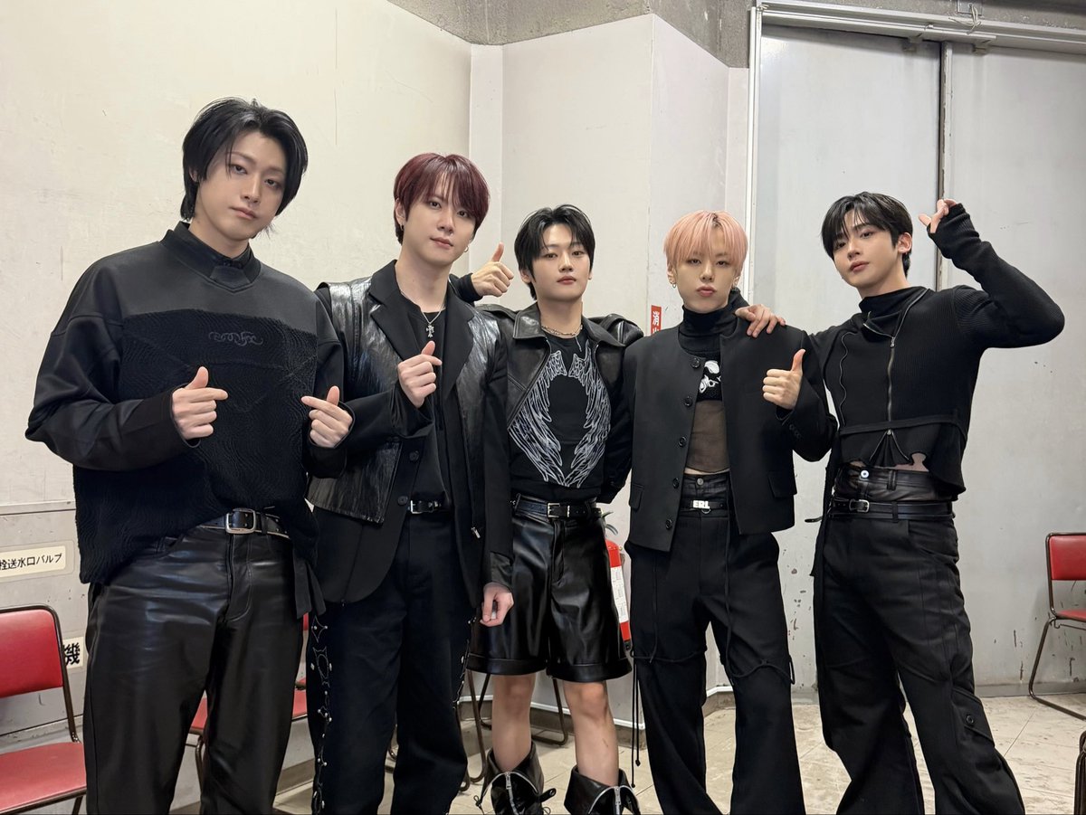 위아이의 최신 사진