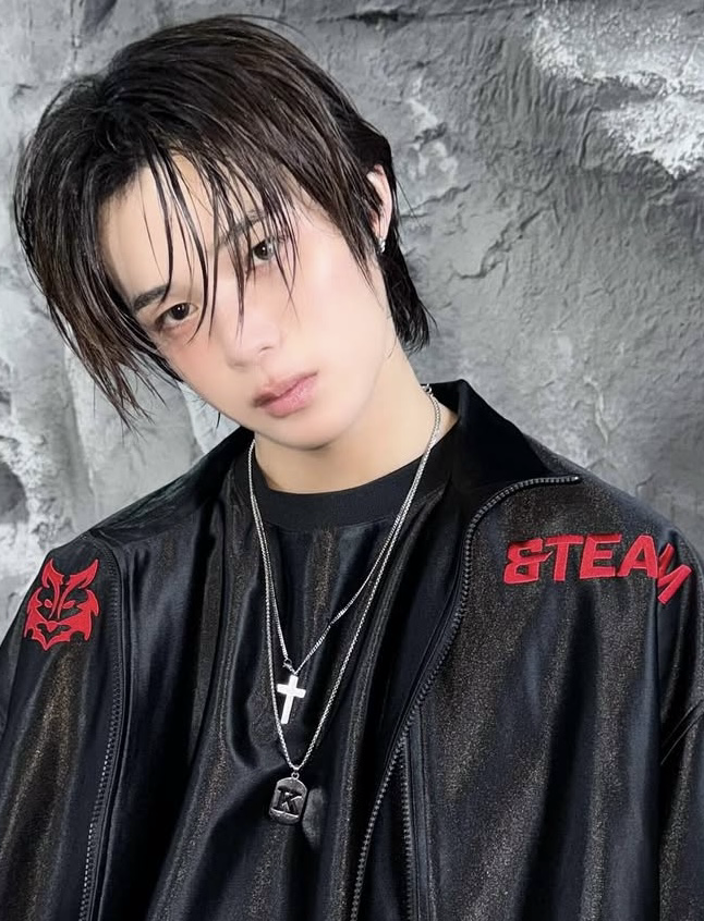 Latest photo of K (&TEAM)