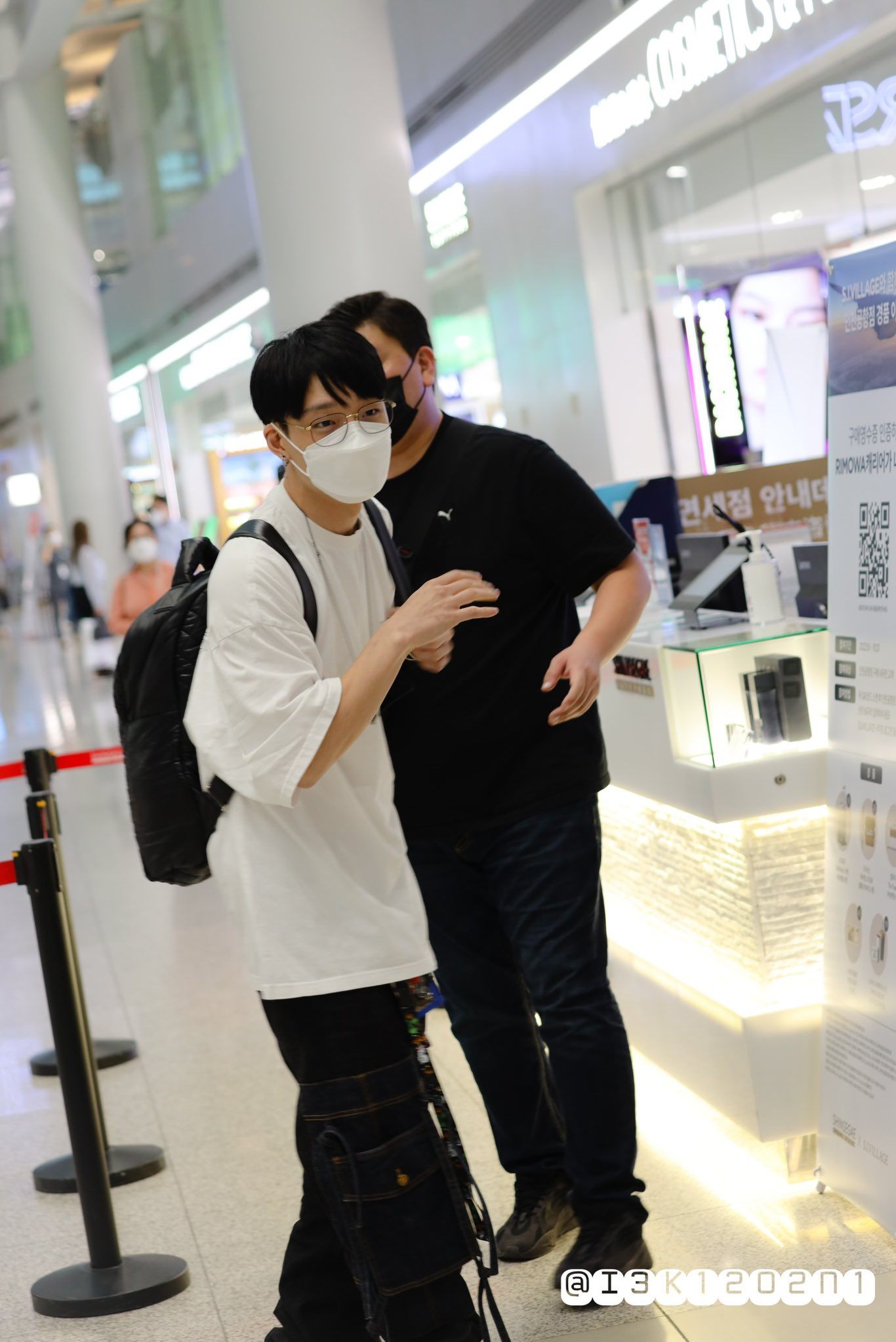 Behind-the-scenes cut of BOBBY (iKON)