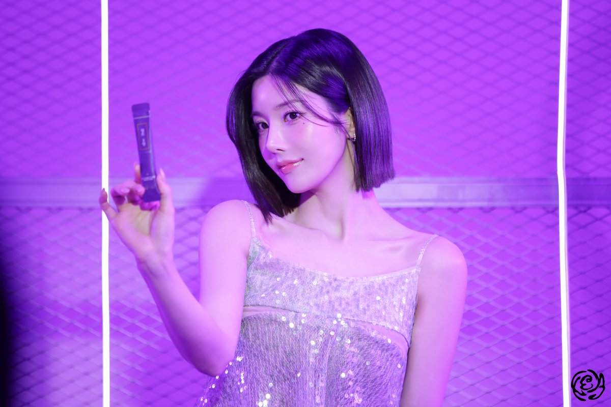 Behind-the-scenes cut of Kwon Eunbi
