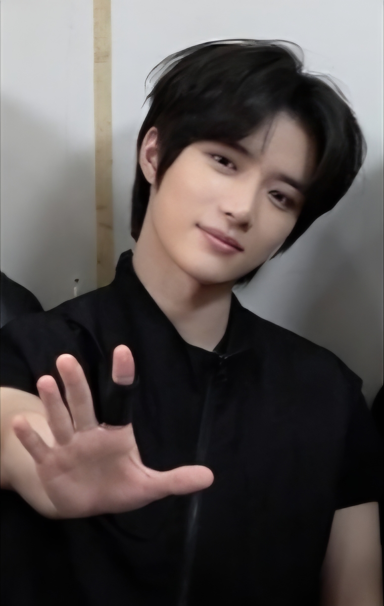 Latest photo of Beomgyu (TOMORROW X TOGETHER)