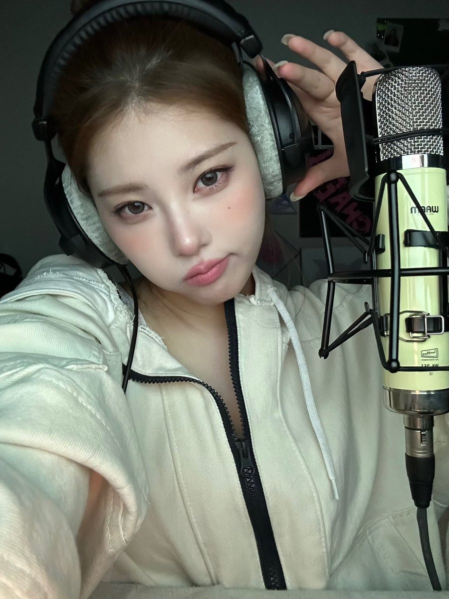 Recent activity shot of PURPLE K!SS
