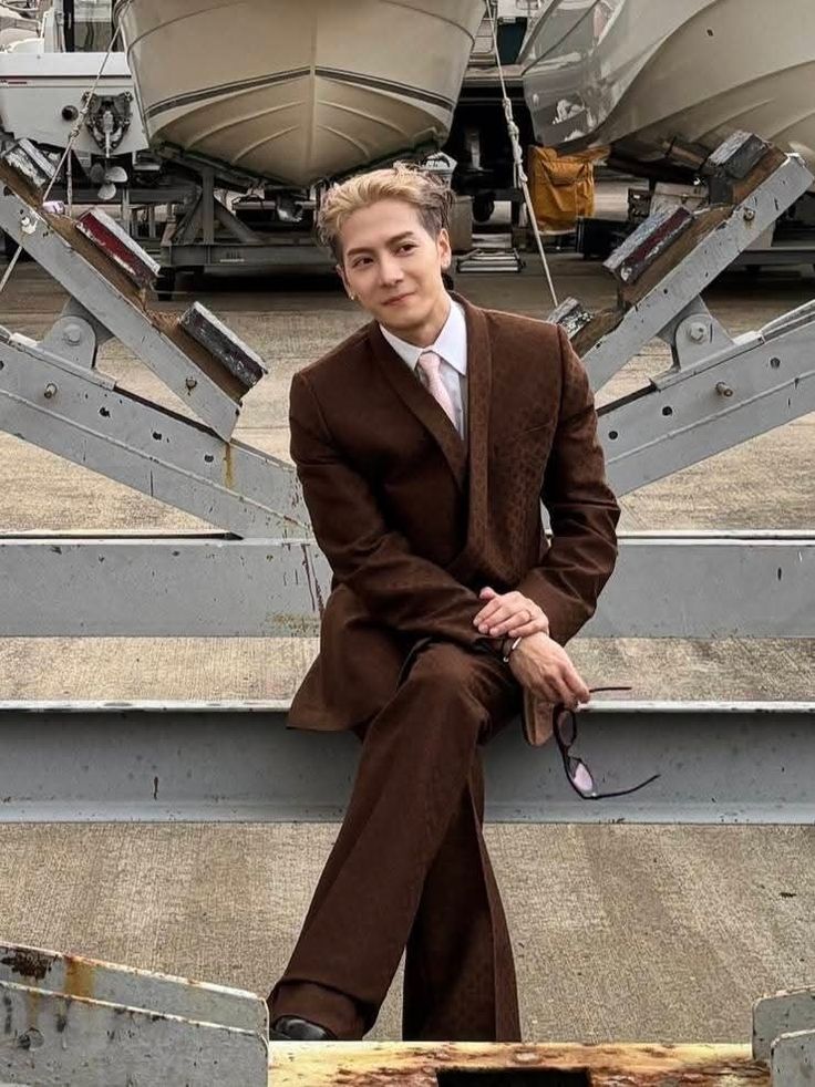 Behind-the-scenes cut of Jackson (GOT7)