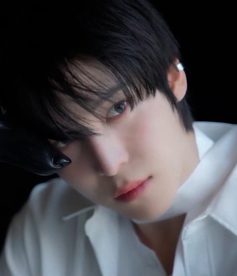 Recent activity shot of Yunho (ATEEZ)