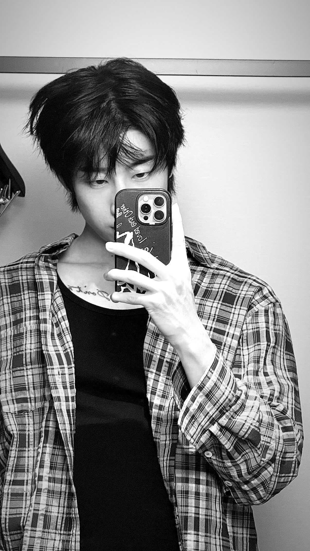 Fandom-recommended wallpaper image of Han Seungwoo