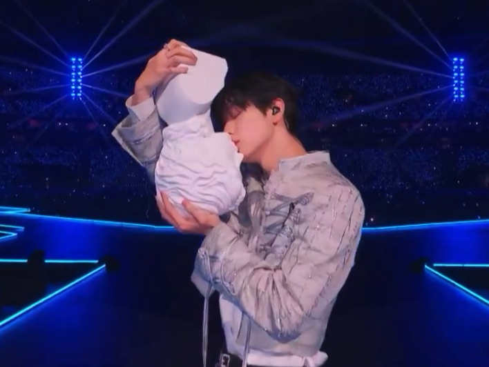 A moment captured by Soobin (TOMORROW X TOGETHER)'s fan