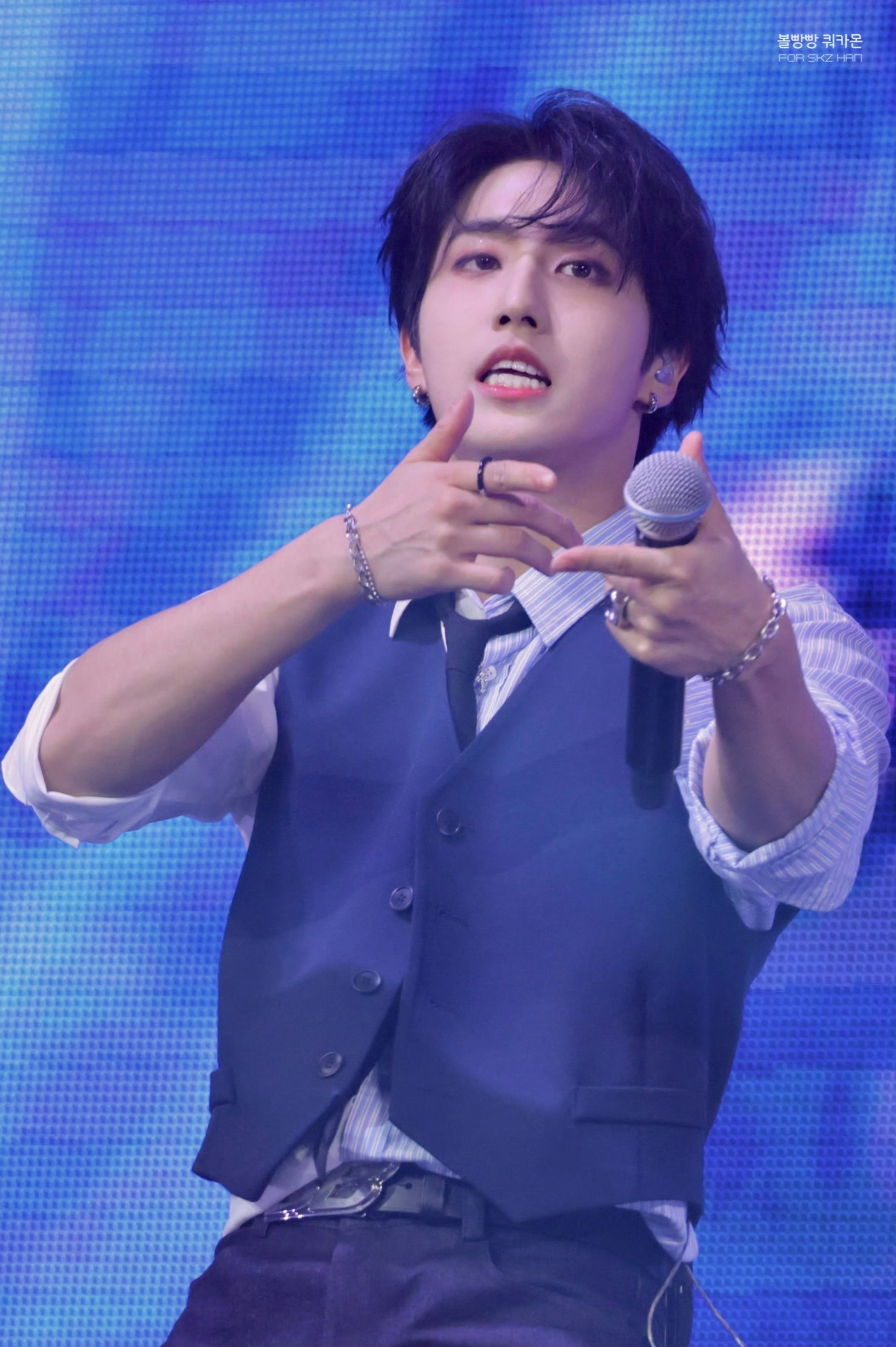 A moment captured by HAN (Stray Kids)'s fan