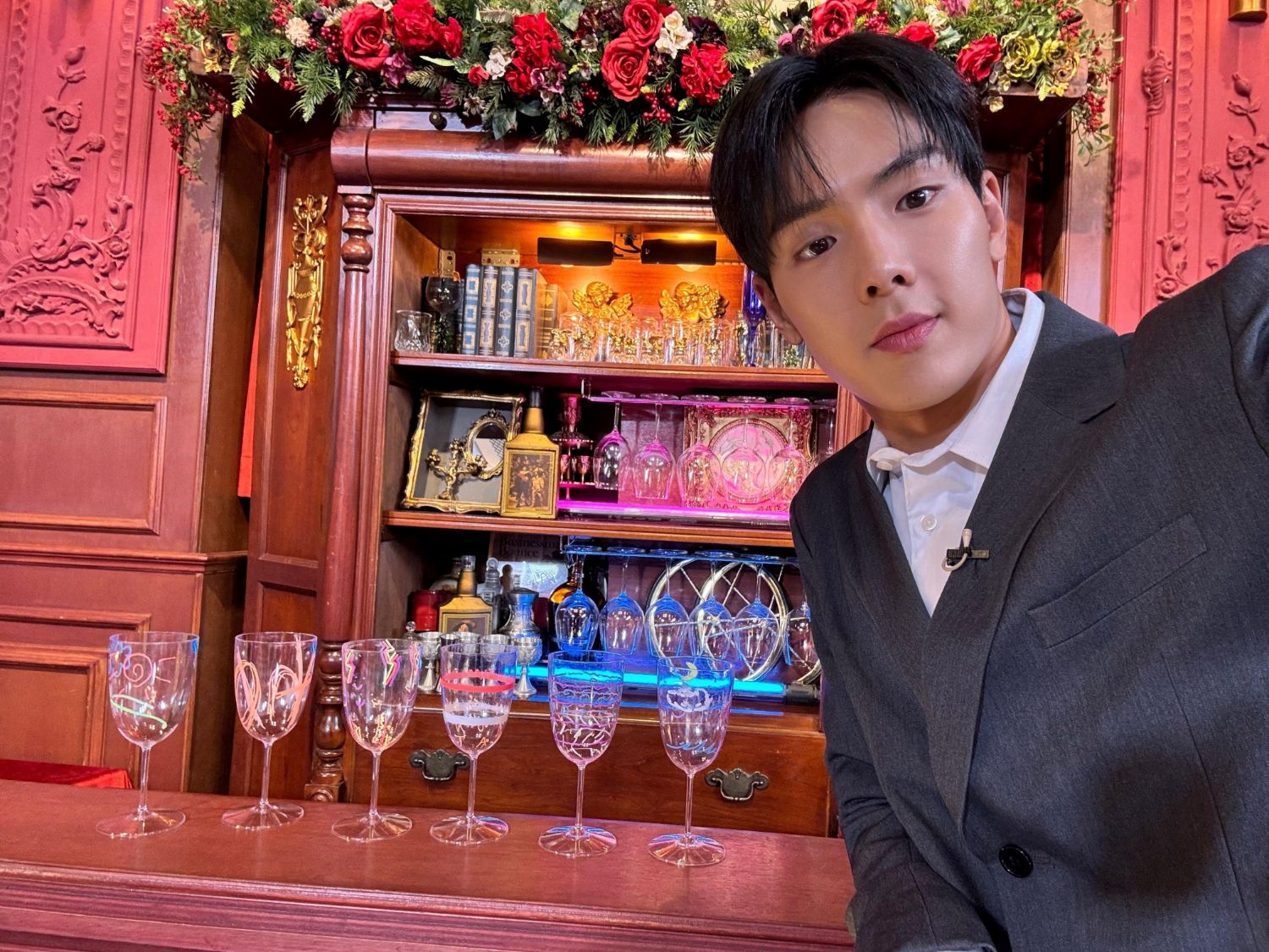 A moment captured by Shownu (MONSTA X)'s fan