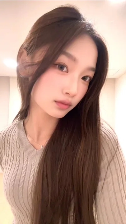 Latest photo of SECRET NUMBER