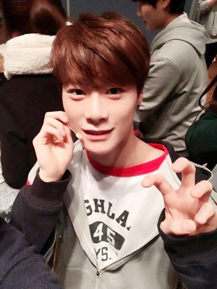 Behind-the-scenes cut of Moonbin (ASTRO)