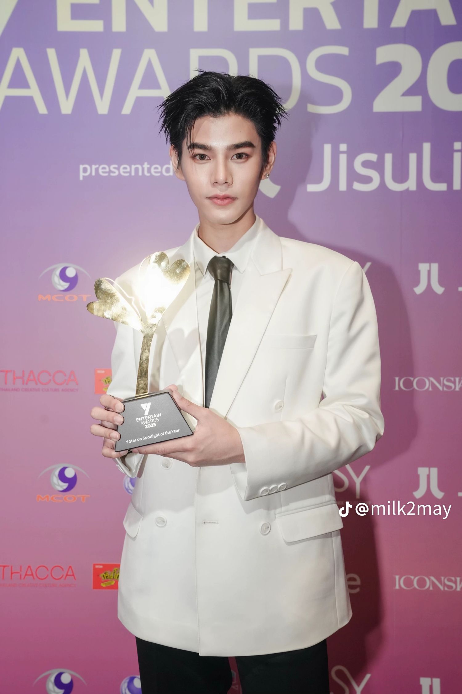 Behind-the-scenes cut of Copper (BUS)