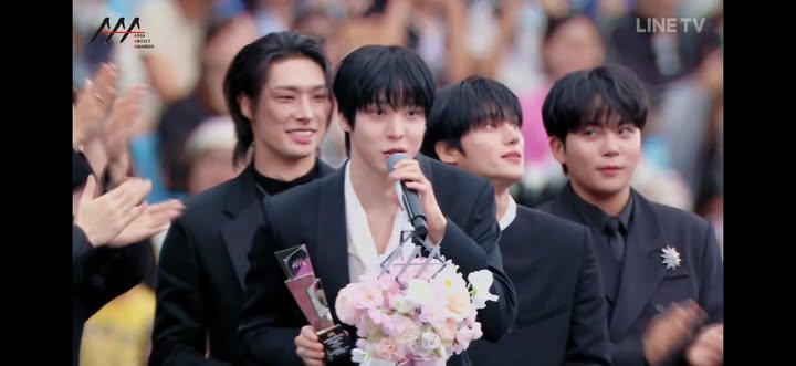 Behind-the-scenes cut of Yunho (ATEEZ)