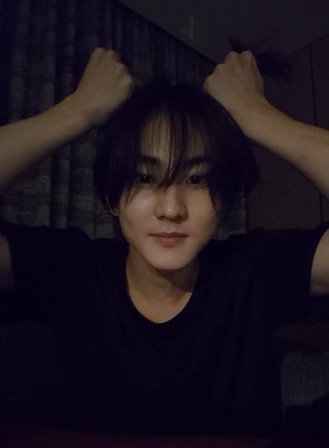 Foto terbaru Jungwon (ENHYPEN)