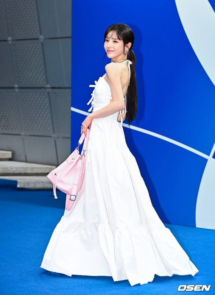 Behind-the-scenes cut of HeeJin (ARTMS)