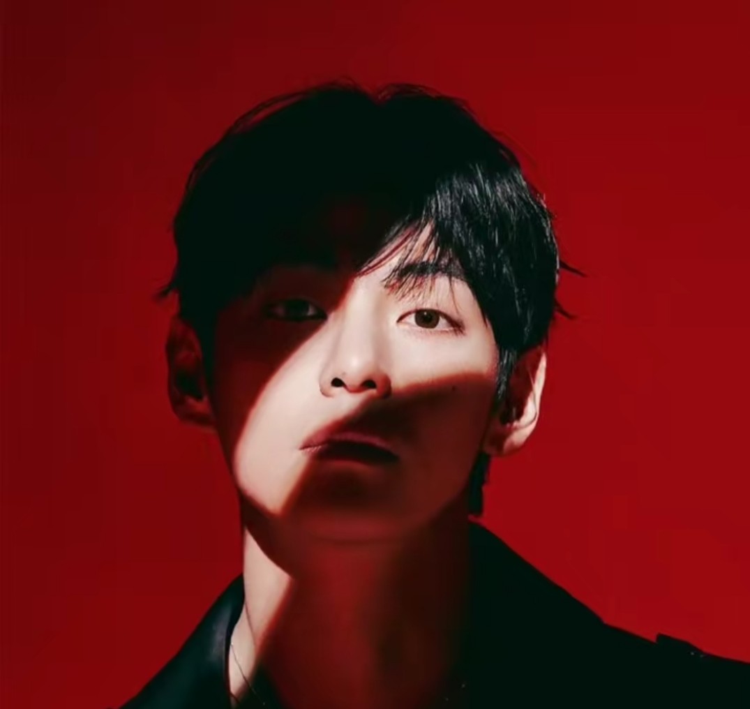 Foto terbaru V (BTS)