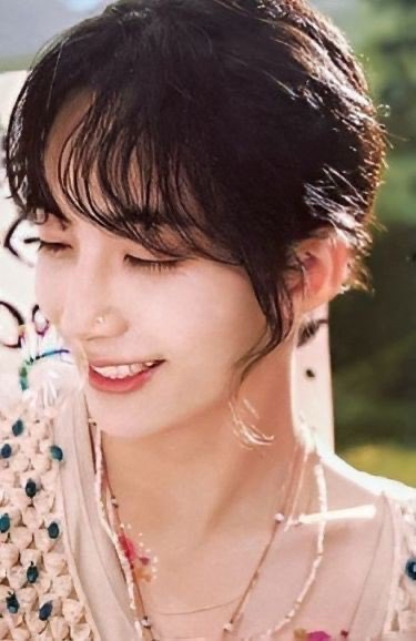 Recent activity shot of Jeonghan (SEVENTEEN)