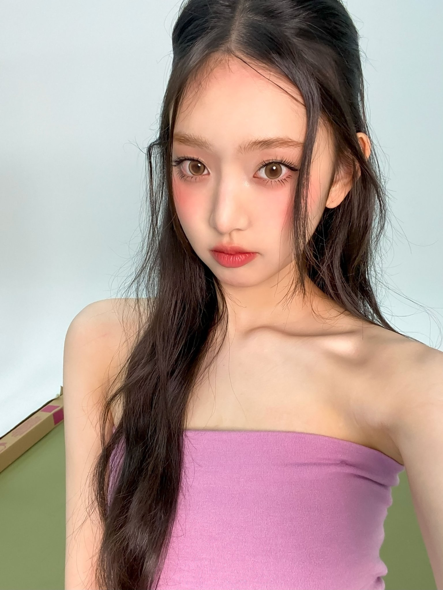 イソル (KiiiKiii)の最新写真