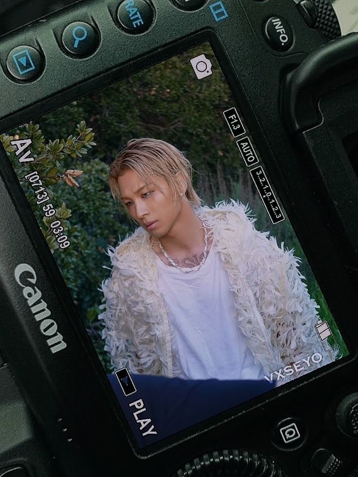 Behind-the-scenes cut of Taeyang (BIGBANG)