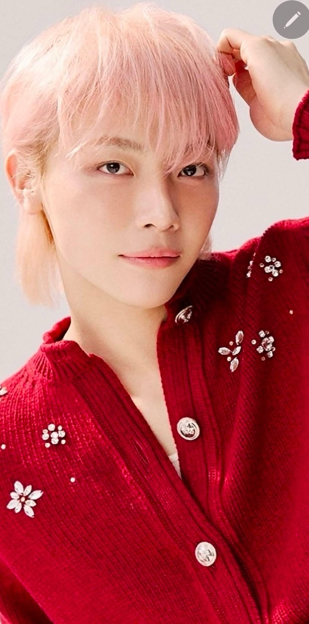 Foto aktivitas terbaru Nicholas (&TEAM)