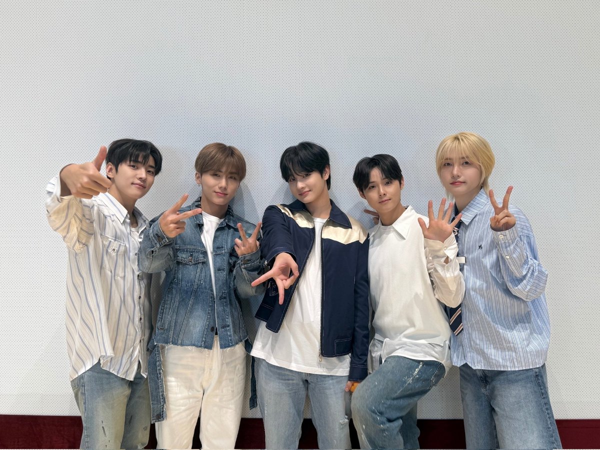 Behind-the-scenes cut of DKZ