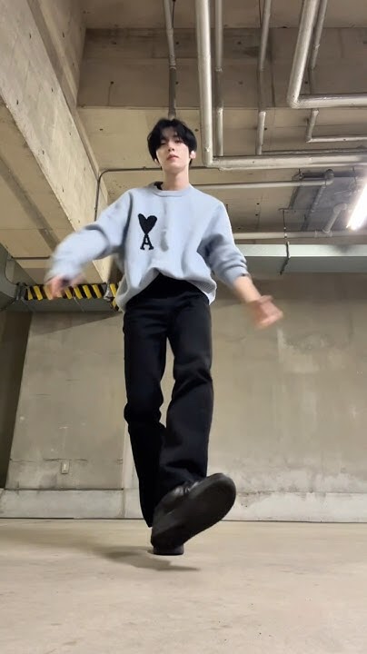 韩维辰 (ZEROBASEONE)粉丝拍下的瞬间