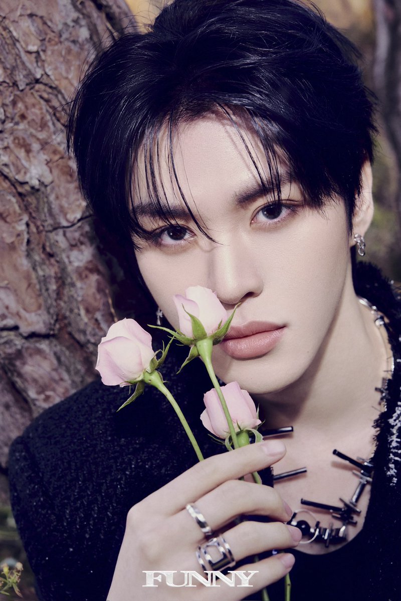 A moment captured by EPEX's fan