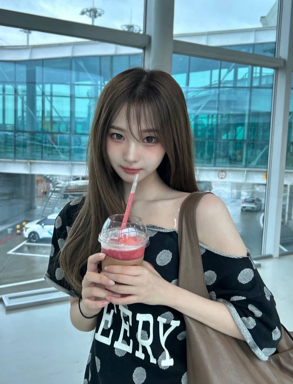 Behind-the-scenes cut of Jeong Hayeon (tripleS)
