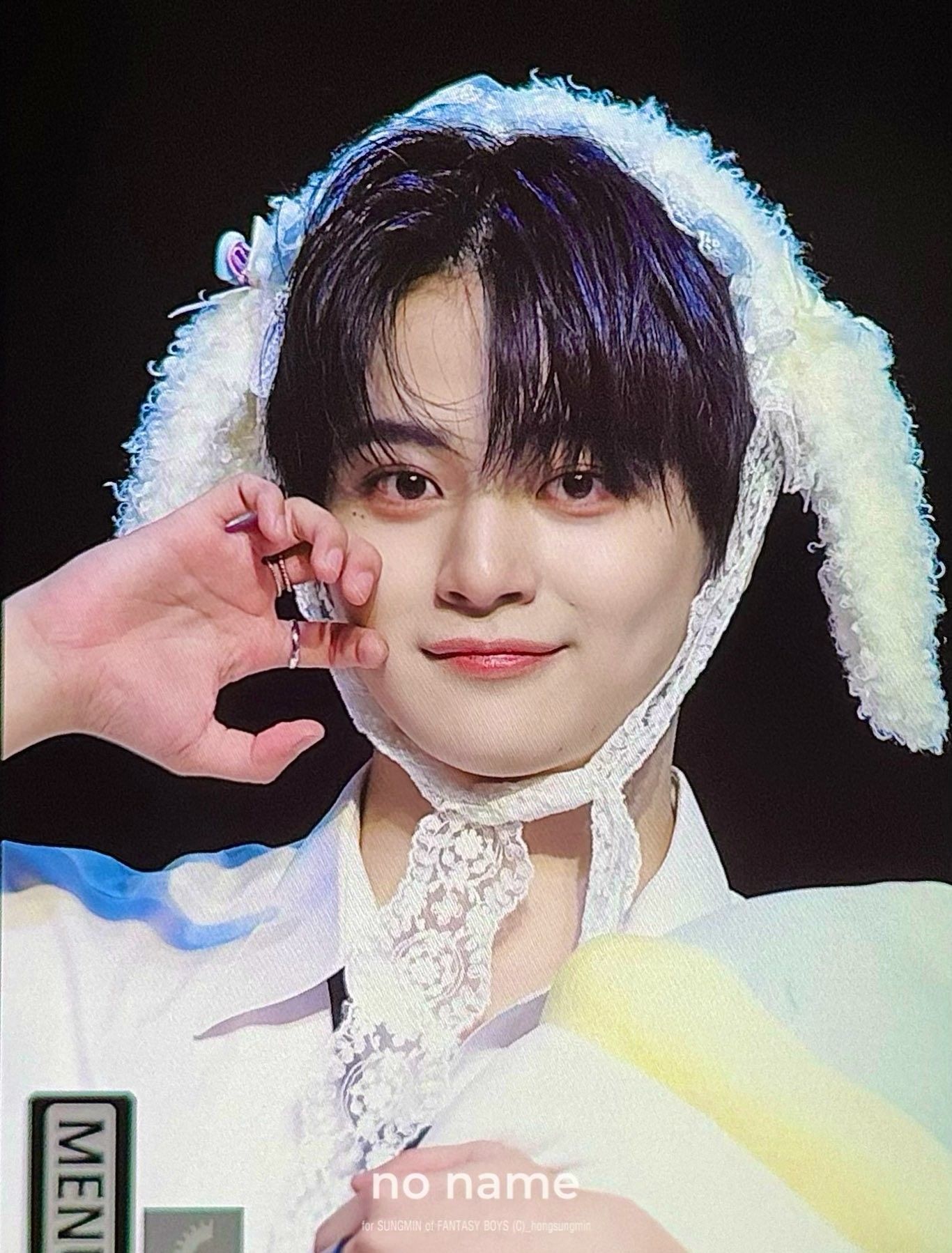 A moment captured by Hong Sungmin (FANTASY BOYS)'s fan