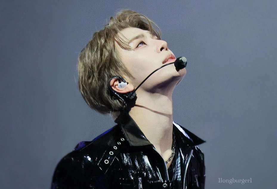 Behind-the-scenes cut of He Xinlong (ALPHA DRIVE ONE)