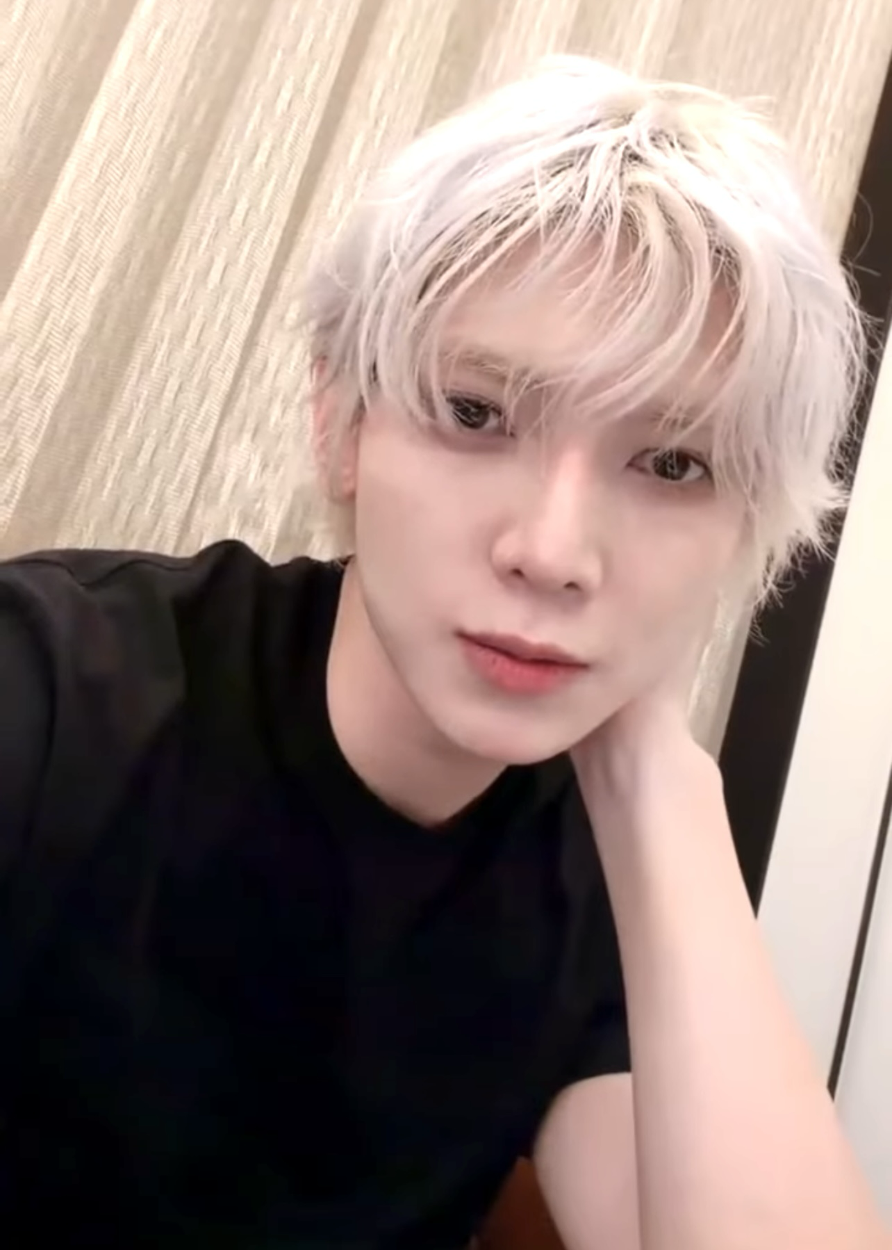 Recent activity shot of Yeosang (ATEEZ)